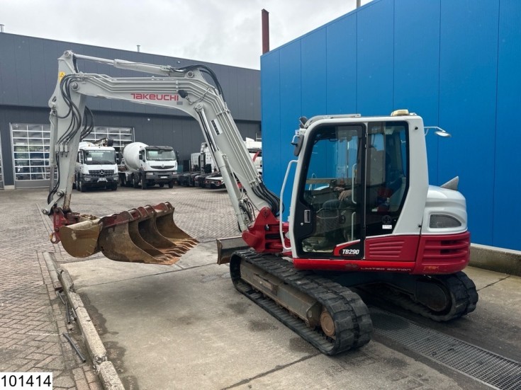 Takeuchi TB290