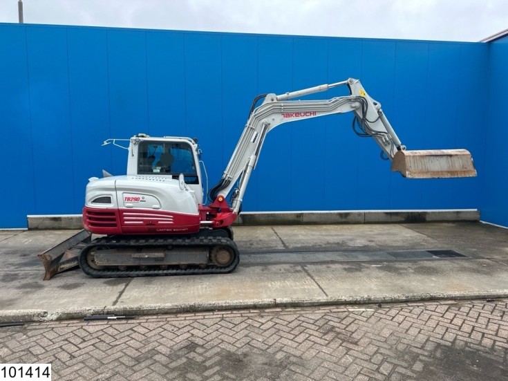 Takeuchi TB290