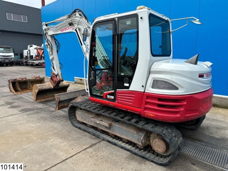 Takeuchi TB290