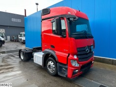 Mercedes Actros 1843