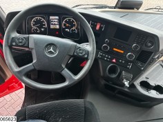 Mercedes Actros 1843