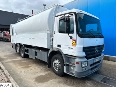 Mercedes Actros 2541