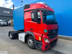 Mercedes Actros 1843