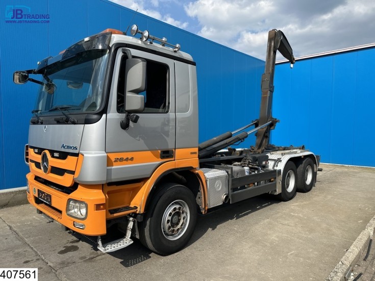 Mercedes Actros 2646