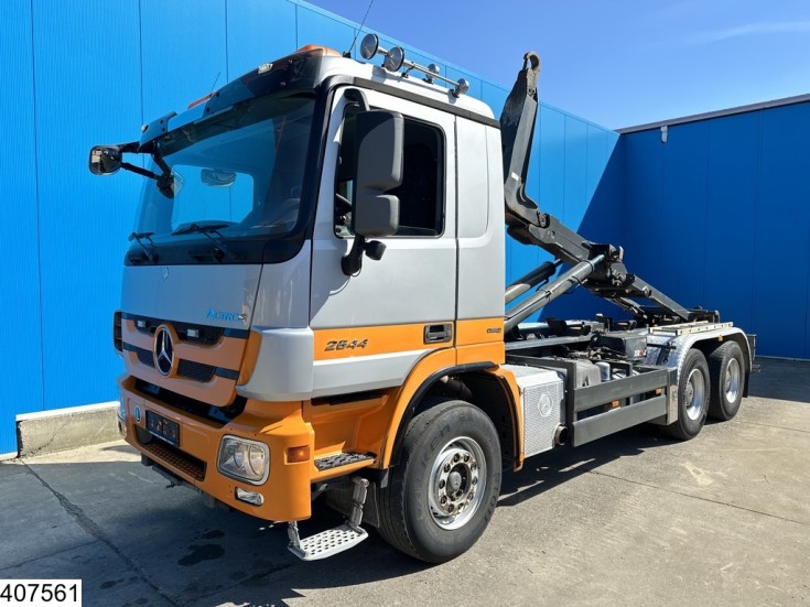 Mercedes Actros 2646