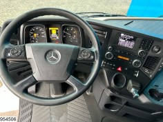 Mercedes Actros 1843