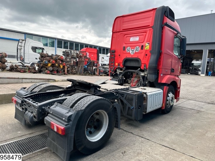 Mercedes Actros 1843