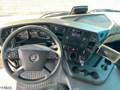 Mercedes Actros 1843