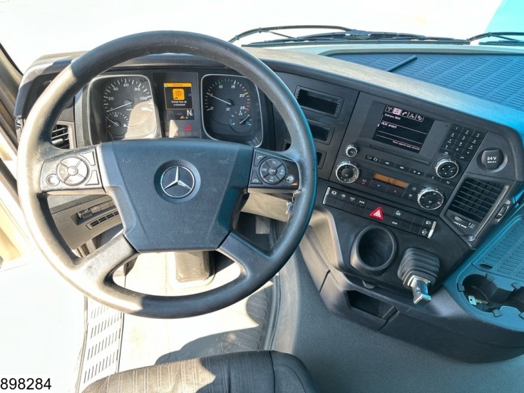 Mercedes Actros 1833