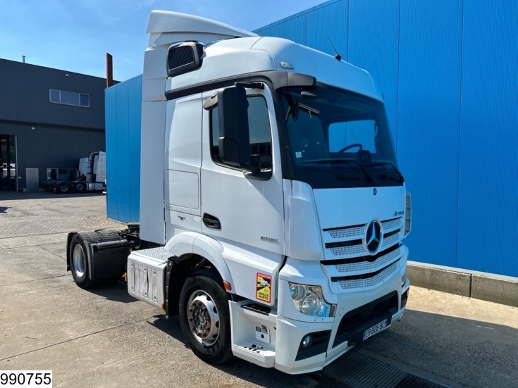 Mercedes Actros 1836