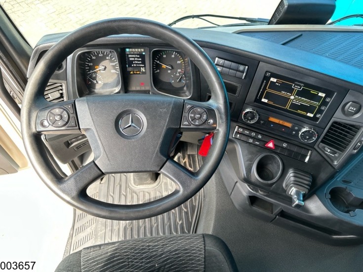 Mercedes Actros 1845