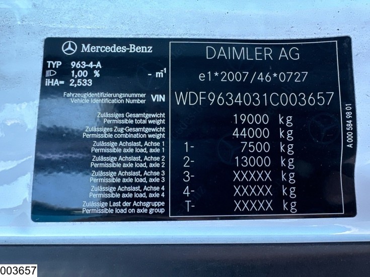 Mercedes Actros 1845