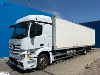 Mercedes Actros 1833