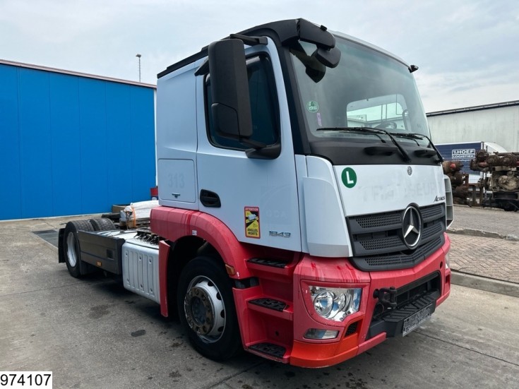 Mercedes Actros 1843