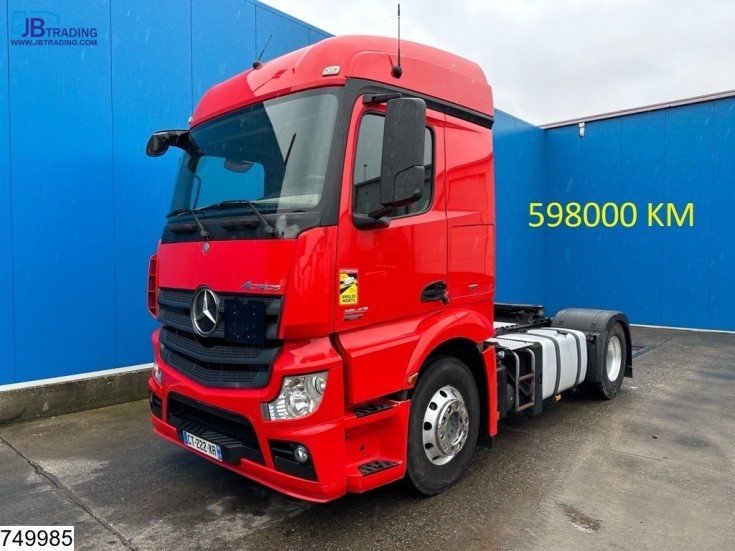 Mercedes Actros 1843