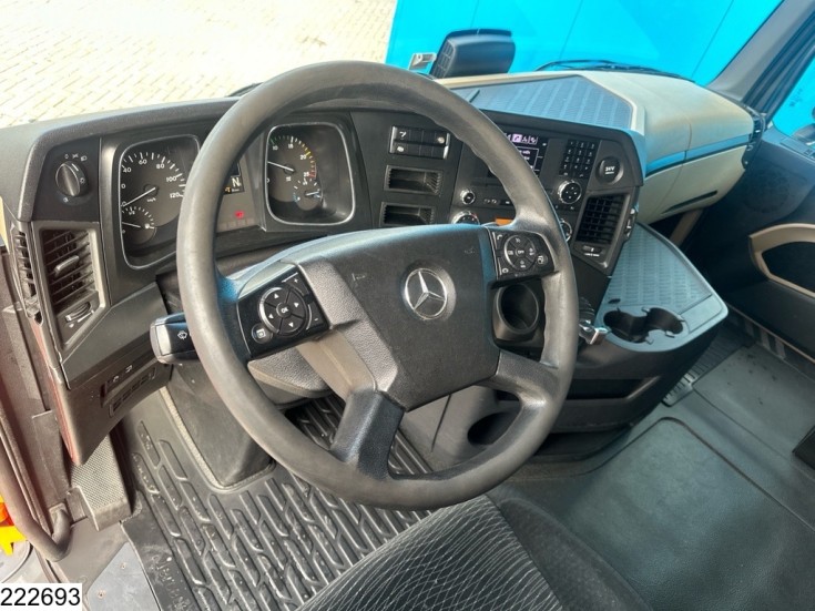 Mercedes Actros 2542