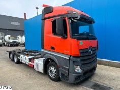 Mercedes Actros 2542