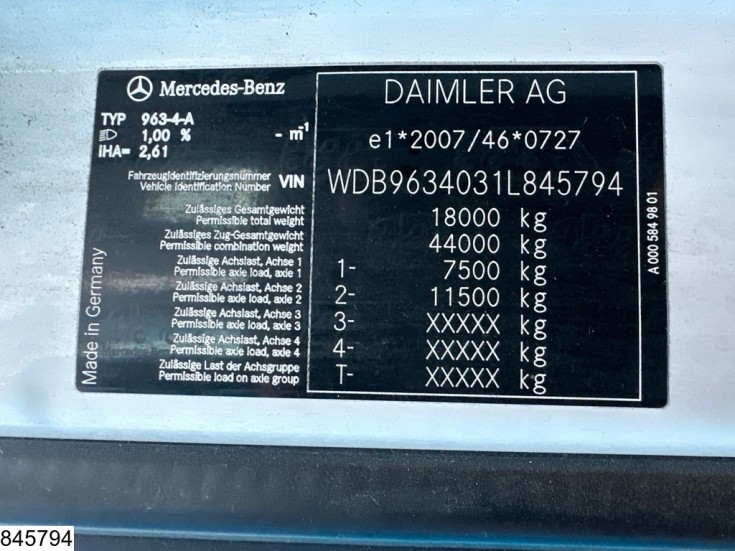 Mercedes Actros 1848