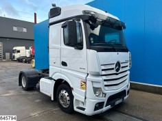 Mercedes Actros 1848