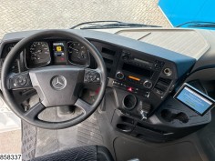 Mercedes Actros 1845