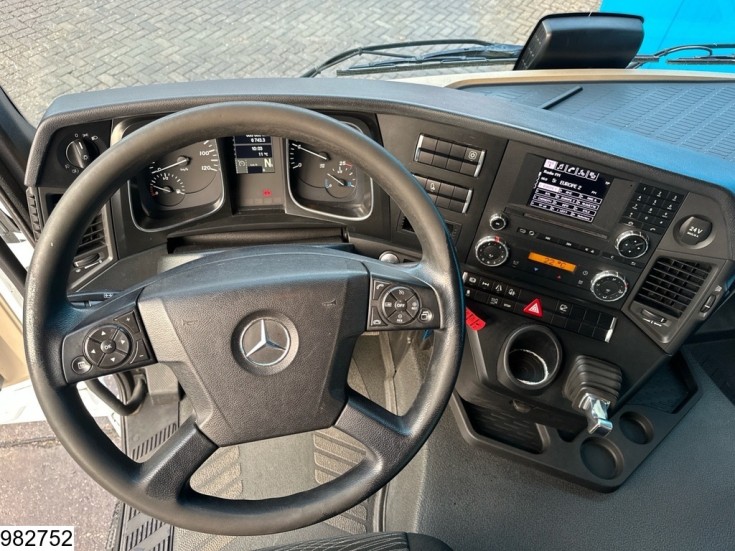 Mercedes Actros 1843