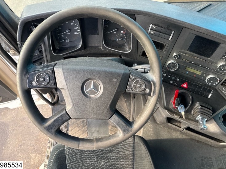 Mercedes Actros 1836