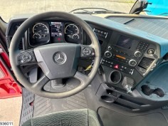 Mercedes Actros 1951