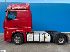 Mercedes Actros 1951