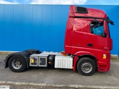 Mercedes Actros 1951