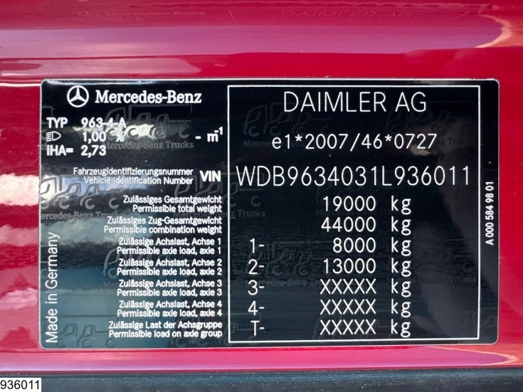 Mercedes Actros 1951