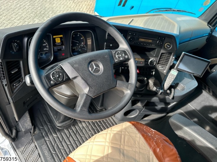 Mercedes Actros 1845