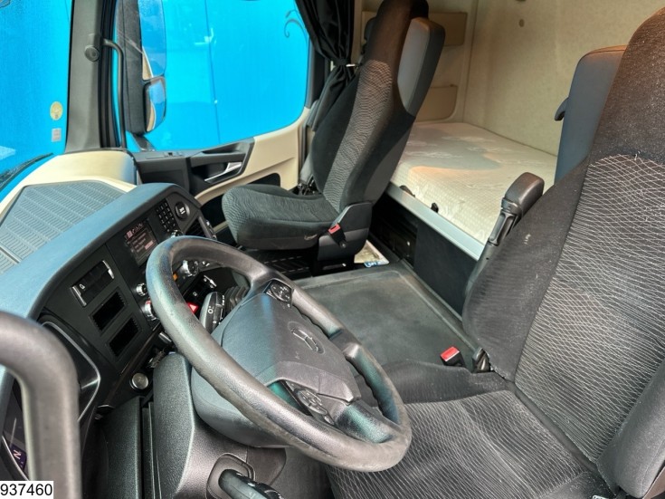 Mercedes Actros 1843