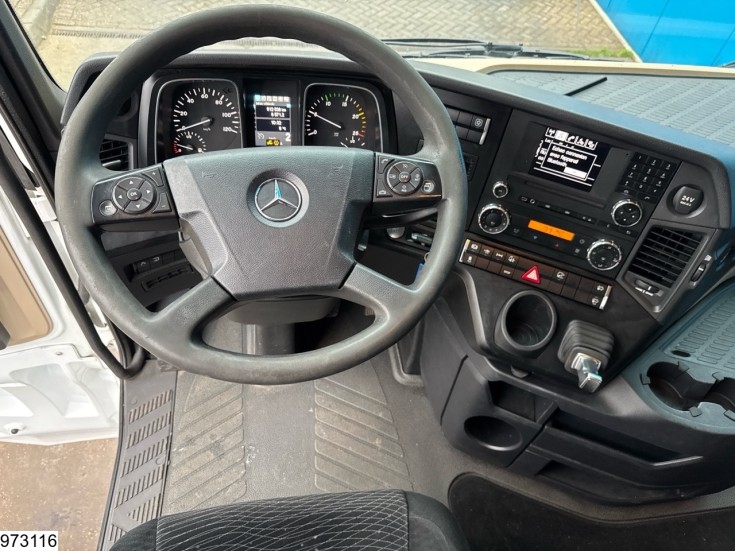 Mercedes Actros 1843