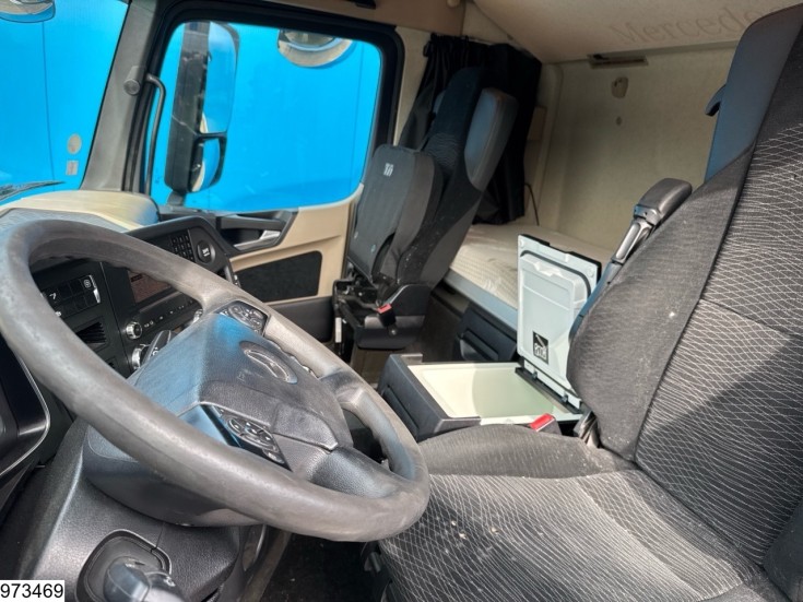 Mercedes Actros 1843