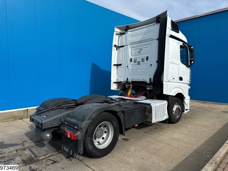 Mercedes Actros 1843