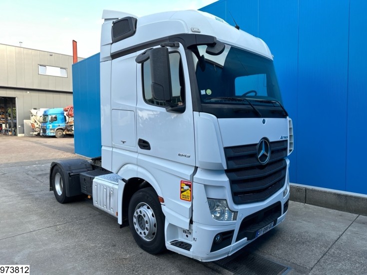 Mercedes Actros 1843
