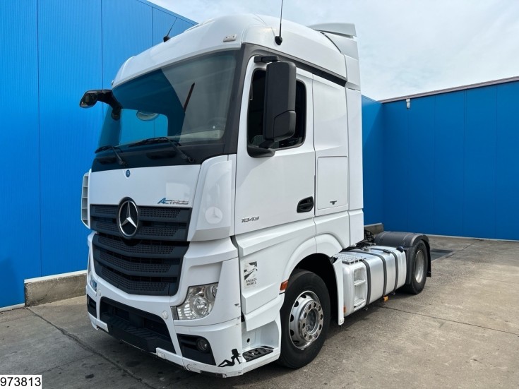 Mercedes Actros 1843