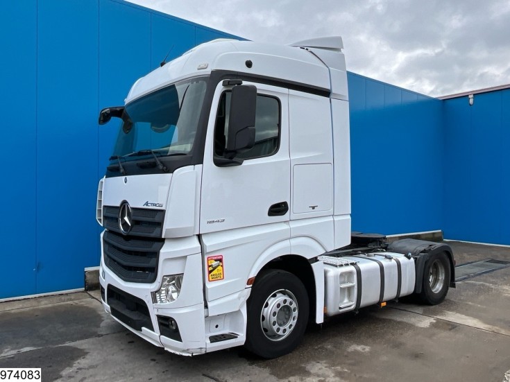 Mercedes Actros 1843