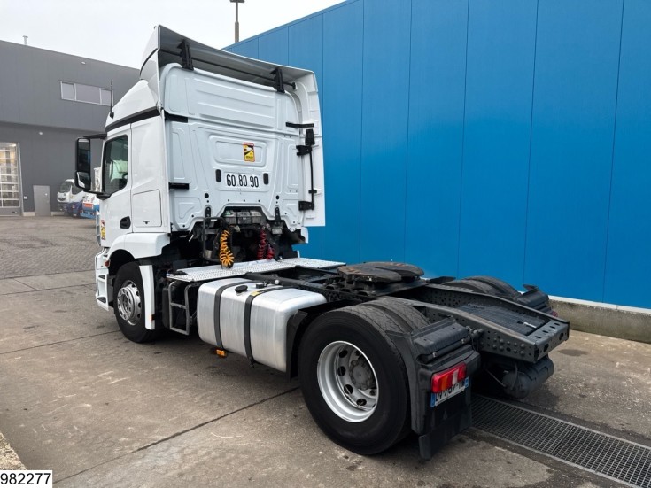 Mercedes Actros 1843