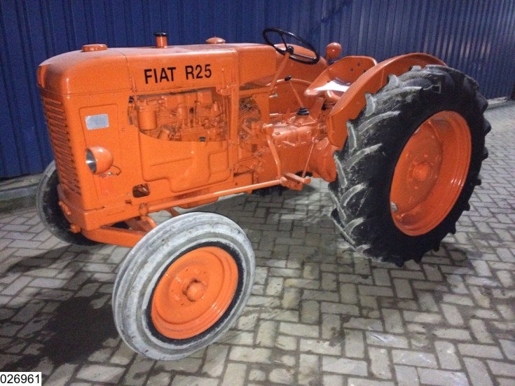 Fiat R25