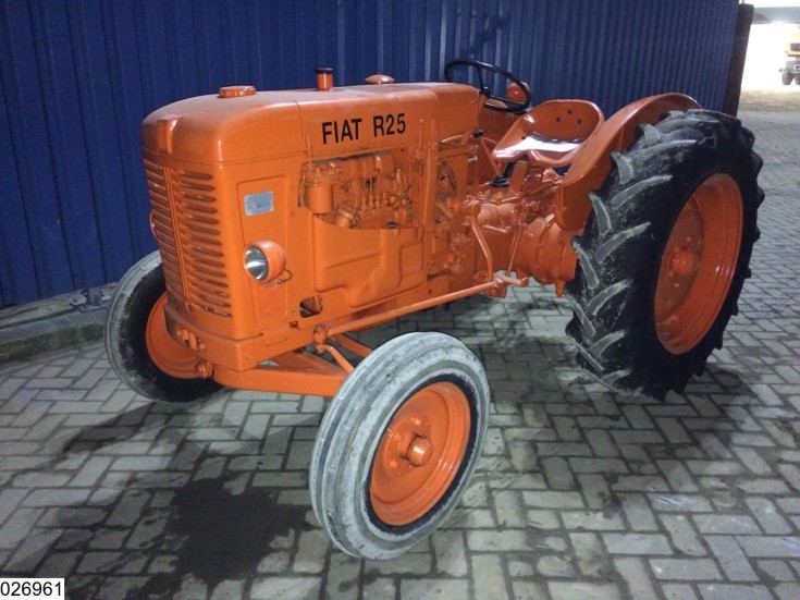 Fiat R25