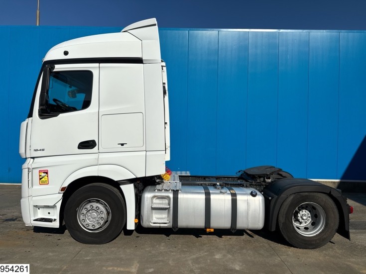 Mercedes Actros 1845