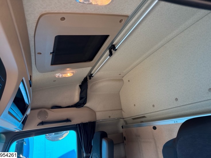 Mercedes Actros 1845