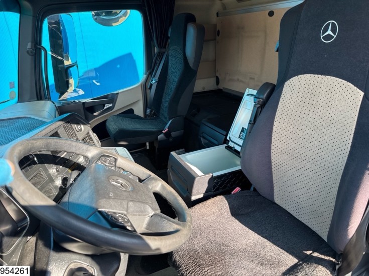 Mercedes Actros 1845