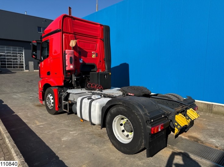 Mercedes Actros 1843