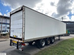 Lecitrailer gesloten bak