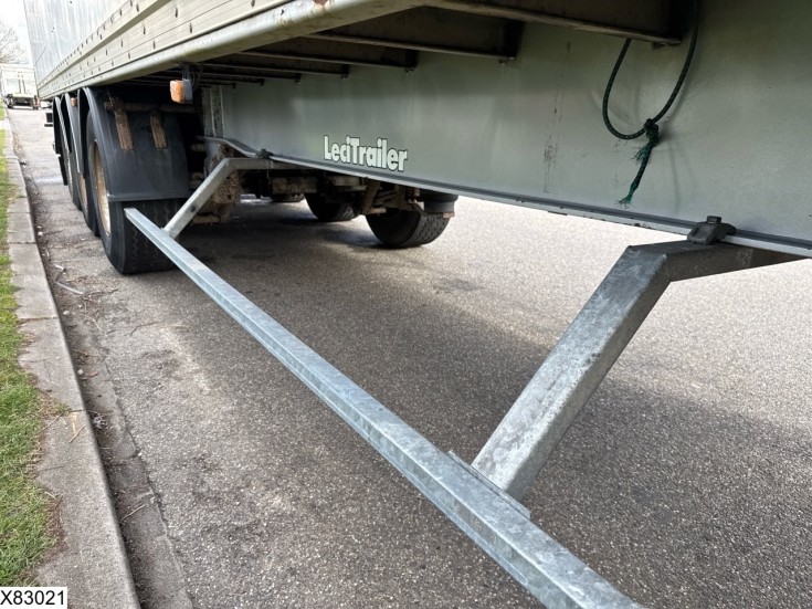 Lecitrailer gesloten bak