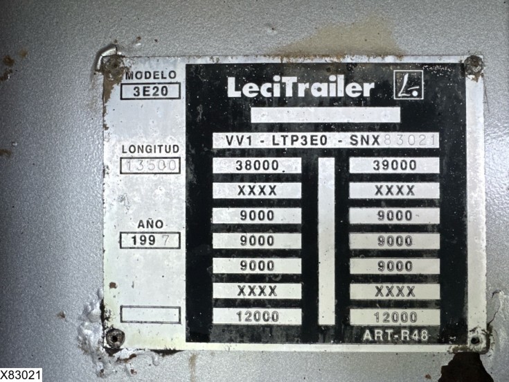 Lecitrailer gesloten bak